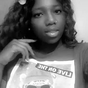 Meet your Posher, Jonaria